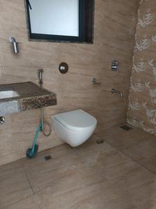 Common Bathroom Image of 750 Sq.ft 1.5 BHK Apartment / Flat for sale in Amanora Gold Towers 44 45 And 46, Hadapsar Pune for Rs. 9400000