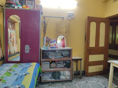Image of Pg Accomodation available along with Fooding &amp; lodging at lowest market rate for students, job employee. Fully furnished pg, 24*7 water and electricity available, Nearby Locations Ballygunge Station(5 mins) Ballygunge Phari(10 mins) Gariahat(10 mins) Rashbihari Avenue Hazra ,Salt lake Sector 5 , Em bypass(5 mins). in Ballygunge, Kolkata