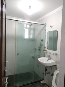 Common Bathroom Two Image of 1700 Sq.ft 3 BHK Apartment / Flat for sale in Sector 7 Dwarka New Delhi for Rs. 24900000