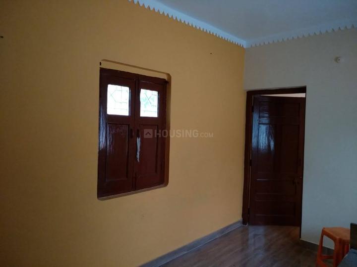 Muni Ki Reti Bedroom 1