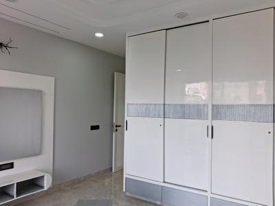 Bedroom Image of 2500 Sq.ft 4 BHK Builder Floor for sale in Aman Builders Floors, Rohini Extension New Delhi for Rs. 36000000