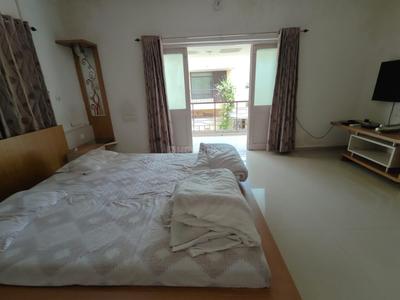 Bedroom Image of 3105 Sq.ft 4 BHK Independent House for sale in Science City Ahmedabad for Rs. 70000000