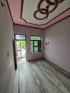 Bedroom Image of 810 Sq.ft 2 BHK Builder Floor for rent in Shastripuram Agra for Rs. 5200
