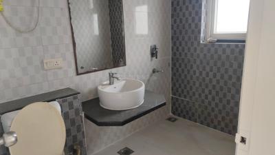 CHD Avenue 71 Bathroom One 3