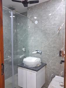 Common Bathroom Image of 1350 Sq.ft 3 BHK Builder Floor for sale in Paschim Vihar New Delhi for Rs. 26000000