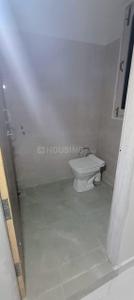 Bathroom Image of 300 Sq.ft 1 RK Apartment / Flat for rent in Sanjauli Shimla for Rs. 6000