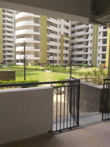 Balcony Image of 3302 Sq.ft 3 BHK Apartment / Flat for rent in Parx Laureate, Sector 108 Noida for Rs. 90000