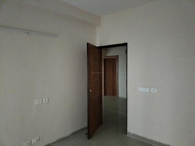 Bedroom Image of 920 Sq.ft 2.5 BHK Apartment / Flat for rent in Amrapali Dream Valley 2, Noida Extension Greater Noida for Rs. 18500