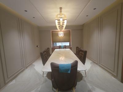 Hall Image of 9999 Sq.ft 5 BHK Independent House for sale in Satellite Ahmedabad for Rs. 200000000