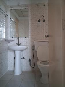 Common Bathroom Image of 1049 Sq.ft 2 BHK Apartment / Flat for sale in Gaursons Gaur City 5th Avenue, Noida Extension Greater Noida for Rs. 9500000