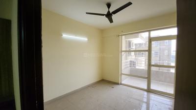 Bedroom Image of 950 Sq.ft 3 BHK Apartment / Flat for sale in Pyramid Altia, Sector 70 Gurgaon for Rs. 8650000
