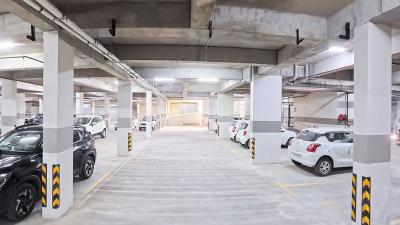 Image of 1854 Sq.ft 3 BHK Apartment / Flat for sale in Vaishno Devi Circle, Ahmedabad for Rs. 7000000