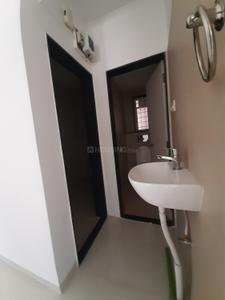 Bathroom Image of 900 Sq.ft 2 BHK Apartment / Flat for rent in Kondhwa Budruk Pune for Rs. 16000