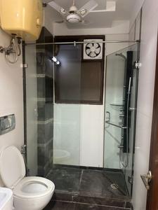 Bathroom Image of 3150 Sq.ft 4 BHK Builder Floor for rent in Sukhdev Vihar New Delhi for Rs. 152000