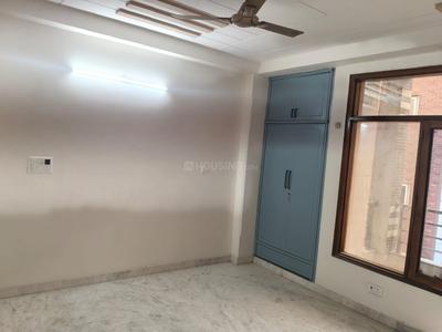 Bedroom Image of 2925 Sq.ft 4 BHK Builder Floor for rent in Mukherjee Nagar New Delhi for Rs. 95000