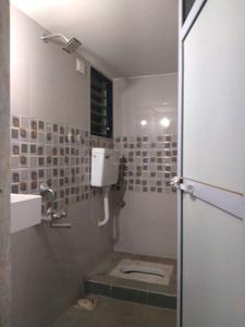 Common Bathroom Image of 705 Sq.ft 1 BHK Apartment / Flat for sale in Munish Emonics Tower, Vasai East Vasai for Rs. 3900000