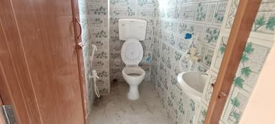 Bathroom Image of 950 Sq.ft 2 BHK Apartment / Flat for rent in Rajarhat Kolkata for Rs. 9000