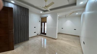 Bedroom Image of 2034 Sq.ft 3 BHK Apartment / Flat for sale in Ivory County Phase 1, Sector 115 Noida for Rs. 35000000
