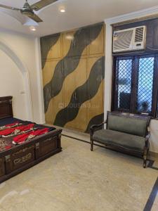 Bedroom Image of 1500 Sq.ft 3 BHK Builder Floor for rent in Kirti Nagar New Delhi for Rs. 55000