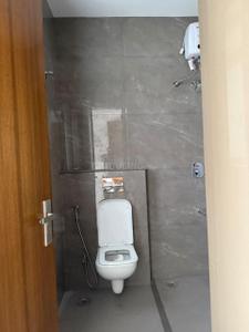 Bathroom Image of 2500 Sq.ft 4 BHK Apartment / Flat for sale in Pandit Dharmesh, Shivaji Nagar Pune for Rs. 46000000