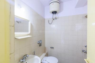 Bathroom Image of 2200 Sq.ft 4 BHK Builder Floor for rent in Koramangala Bengaluru for Rs. 120000