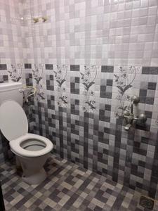 Bathroom Image of 1400 Sq.ft 2 BHK Independent House for rent in Sholinganallur Chennai for Rs. 20000