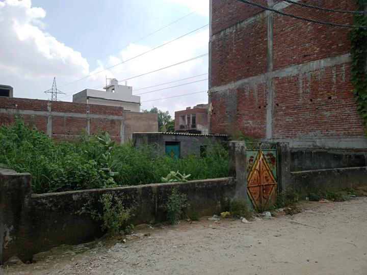 Block C, Sector 81 Main Image 1