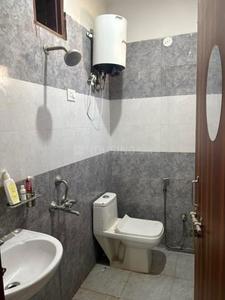 Bathroom Image of 1200 Sq.ft 2 BHK Builder Floor for rent in Palam Vihar Extension Gurgaon for Rs. 25000