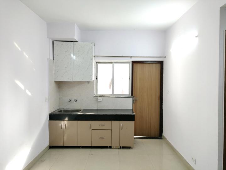 Golf view condos Main Image 1