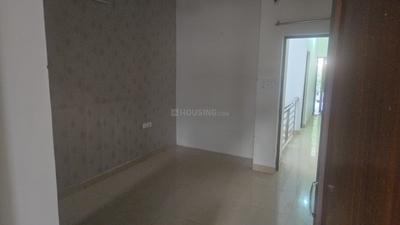 Bedroom Image of 1350 Sq.ft 2.5 BHK Builder Floor for rent in Janakpuri New Delhi for Rs. 36500