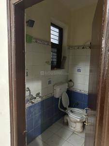 Bathroom Image of 1100 Sq.ft 2 BHK Apartment / Flat for rent in SBP Noor Villa 1, Kharar Mohali for Rs. 15000