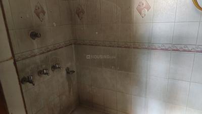 Bathroom Image of 1500 Sq.ft 2.5 BHK Independent House for rent in Chhani Vadodara for Rs. 20000