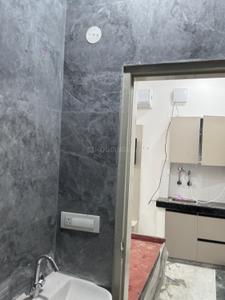 Bathroom Image of 1000 Sq.ft 3 BHK Builder Floor for rent in Tagore Garden Extension New Delhi for Rs. 45000