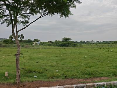 Image of 900 Sq.ft Residential Plot / Land for sale in Paranur, Chennai for Rs. 1349100
