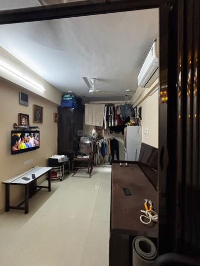 ON A CALL Main Image 1