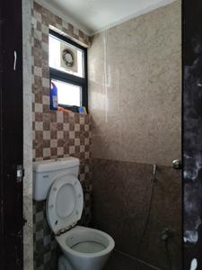 Common Bathroom Image of 660 Sq.ft 1 BHK Apartment / Flat for rent in CGEWHO Kendriya Vihar, Phi II Greater Noida for Rs. 15000