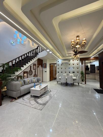 Amrapali Circle, Vaishali Nagar Extension Main Image 1