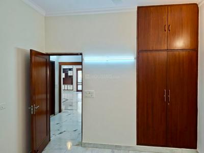 Bedroom Image of 2200 Sq.ft 3 BHK Apartment / Flat for rent in Uday Park New Delhi for Rs. 95000