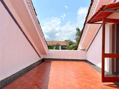 Balcony Image of 1313 Sq.ft 2 BHK Duplex for sale in Arpora Goa for Rs. 21000000