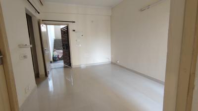 Living Room Image of 615 Sq.ft 1 BHK Apartment / Flat for rent in Maxblis Grand Wellington, Sector 75 Noida for Rs. 25000