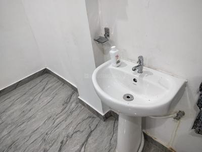 Bathroom Image of 900 Sq.ft 2 BHK Independent House for rent in Ekta Nagar Colony Varanasi for Rs. 8000