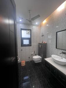 Bathroom Image of 9000 Sq.ft 5 BHK Duplex for rent in Sector 36 Noida for Rs. 165000