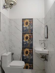 Common Bathroom Image of 1200 Sq.ft 2 BHK Builder Floor for rent in Sector 46 Gurgaon for Rs. 50000