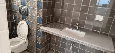 The Crown Bathroom Two 4