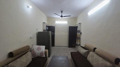 Living Room Image of 950 Sq.ft 2 BHK Apartment / Flat for rent in Pitampura New Delhi for Rs. 30000