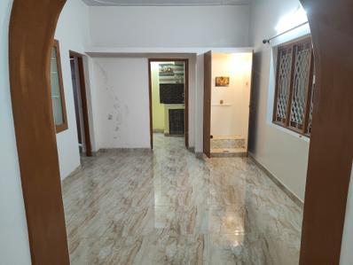 Living Room Image of 1100 Sq.ft 2 BHK Builder Floor for rent in Indira Nagar Bengaluru for Rs. 36000