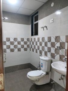 Common Bathroom Image of 676 Sq.ft 1 BHK Builder Floor for sale in Uniwest Arcade Residency, Sector 102 Noida for Rs. 4390000