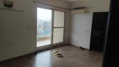 Bedroom Image of 1827 Sq.ft 3 BHK Apartment / Flat for rent in ABA Cleo County, Sector 121 Noida for Rs. 63000
