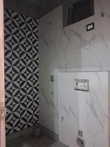 Common Bathroom Image of 1050 Sq.ft 2 BHK Apartment / Flat for sale in Sector 73 Noida for Rs. 3800000