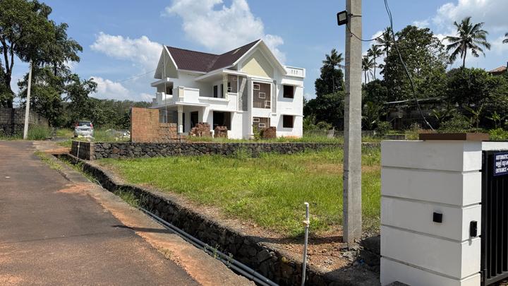 Puthenkurish Main Image 1